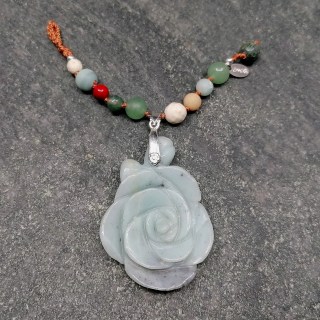 Edelstein Anhänger Polar (Amazonit handgeschliffen, Einzelstück) liegend, handgeknüpft, gehäkelter Verschluss